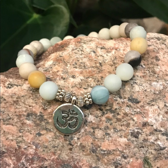 Handmade beaded bracelet - Picture 1 of 1